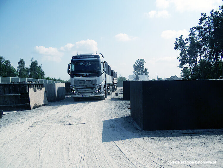 Transport szamb betonowych  w Słubicach
